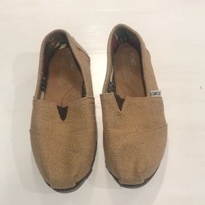 TOMS Khaki flats size 7